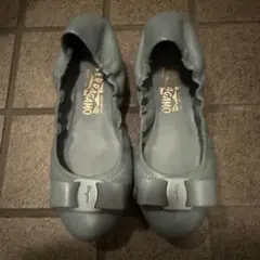 【美品】フェラガモ　バレエシューズ