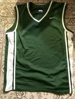 Nike グリーン Vネック ノースリーブ　タンクトップ M