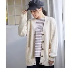 Ｖネックカーディガン　ハニーズ　美品