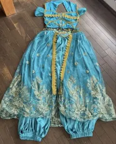 Item thumbnail for item 412a4b7a-fef6-435e-b8d9-ed3157b2cf2a