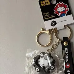 キティ　黒ミャクミャク サンリオ　キーホルダー