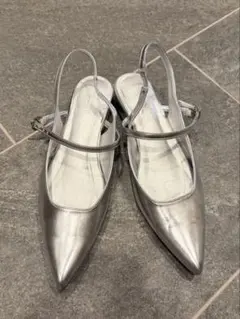 【超美品】シルバー ストラップ ミュール Lサイズ　AZUL by moussyのサムネイル