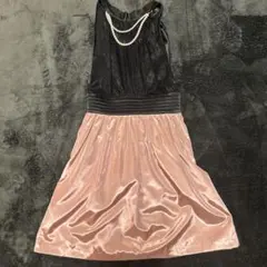 リボン付きパーティードレス 黒・ピンク