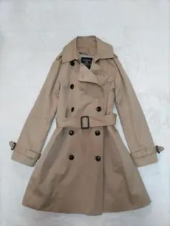 ベージュ トレンチコート ダブルブレスト