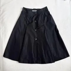 美品　PRADA プラダ　フロントボタン　フレア　タック　スカートのサムネイル