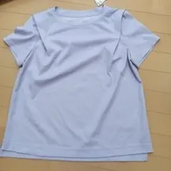 薄紫 半袖Tシャツ スリット入り