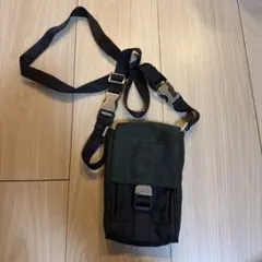 プラダ　ショルダー　カメラケース　スマホケース