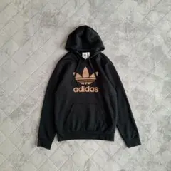 トレフォイル パーカー