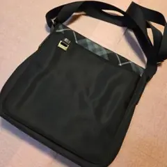 【未使用美品】Burberry ショルダーバッグ ノバチェック ブラック