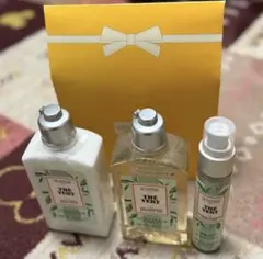 Item thumbnail for item 85ada97a-488a-4f96-8bea-06e1277a5dbc