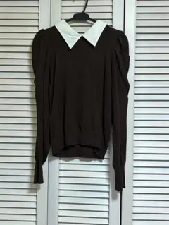 マジェスティックレゴン 襟2way パフスリーブニット ブラウン