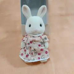 シルバニアファミリー　ウ-44　みるくウサギの女の子