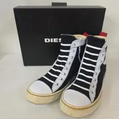 DIESEL スニーカー ホワイト ブラックのサムネイル
