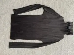 PLEATS PLEASE 長袖 ハイネック トップス - メルカリ
