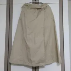 スカート　ベージュ