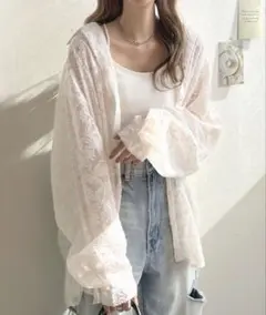 フラワーシアーシャツ⭐️お値下げ交渉ありのサムネイル