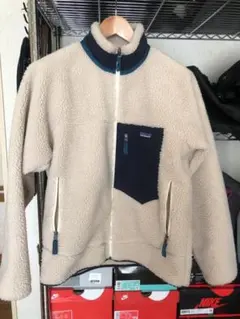 Item thumbnail for item 389f9089-47bd-4ba7-bfd4-70335700d609