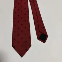 ネクタイ　赤に黒のドット柄　新品