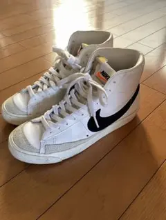 NIKE スニーカー　BLAZER MID 77 VINTAGE