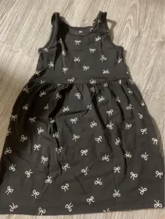 H&M ワンピースセット 黒リボンと花柄