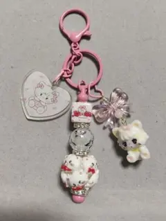 ジャラキーホルダーストラップ　ハンドメイドビーズリボンハート猫mikkoピンク