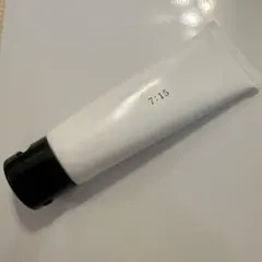 新品 uka ウカ 7:15 ナナイチゴ ハンドクリームのサムネイル