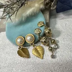 11.629【イヤリング】　ピアス変更可　ヴィンテージ　葉っぱ　パール