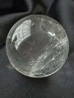 ヒマラヤ・ガネーシュヒマール産 白アゼツライト丸玉〈39.3mm／84.4g〉