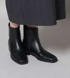 【新品】ナノユニバース　ショートブーツ　レディースのサムネイル