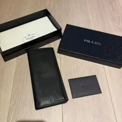 PRADA ブラック レザー 長財布