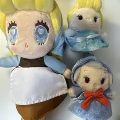 シンデレラ　プリンスチャーミング　tiny ぬいぐるみキーチェーン Disney - シンデレラ＆プリンスチャーミング ぬいぐるみキー