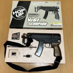 【ベルト付き】Vz61 スコーピオン 東京マルイ 18禁　エアコキ・動作快調！のサムネイル