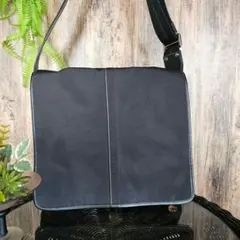 COACH　コーチ　メッセンジャーバッグ　ショルダーバッグ　　　　美品！