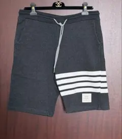THOM BROWNE トムブラウン スウェット ショートパンツのサムネイル