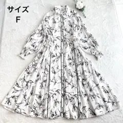 ジーナシス　白花柄プリント Aライン　ロングワンピース　バルーン袖　前ボタン　Ｆ