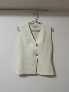 ZARA ホワイト Vネック ニットベスト　S