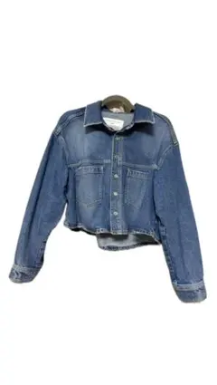 ショート丈デニムジャケット