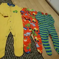 足つきロンパースです！！！３枚セット価格です！