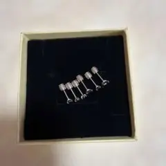 【新品未使用】ジュエル付きのストレートバーベル（ボディピアス）ギフトボックス付