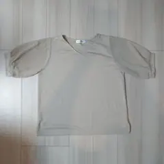 Hina Style ベージュ Vネック5分袖