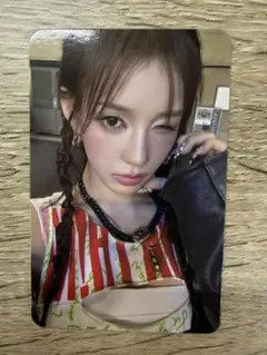 izna イズナ　not just pretty 封入　トレカ　サラン　①