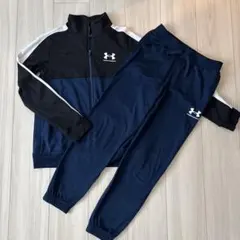 アンダーアーマー　ジャージ上下セット　150（YLG）
