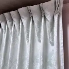 2枚組　ニトリ遮光1級 ダマスク柄 100cm ×110cm