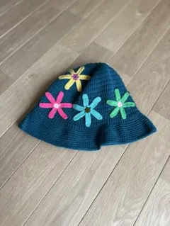 花柄刺繍の青緑色ニット帽のサムネイル