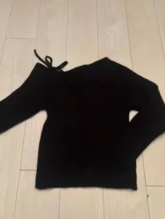 オフショルダーリブニット ブラック