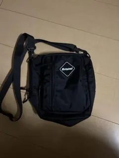 F.C.Real Bristol ショルダーバッグ ブラックのサムネイル