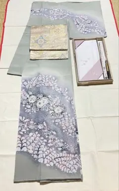 別染め 作家物 訪問着手描き 流水蔦の葉文金彩正絹 別染め 作家物 訪問着手描き 流水蔦の葉文金彩正絹 - メルカリ