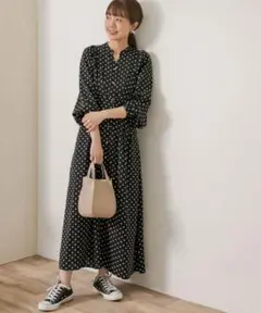【美品】アーバンリサーチサニーレーベル ウエストマーク ドットプリントワンピース