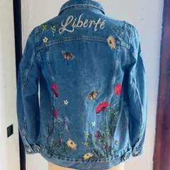 H&M 未使用　刺繍入りデニムジャケット Liberté