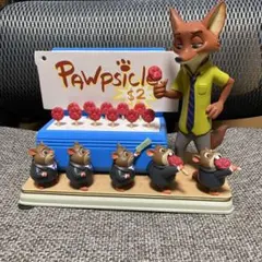 ズートピア アクセサリーケース 小物入れ 5周年記念 フィギュア - メルカリ
